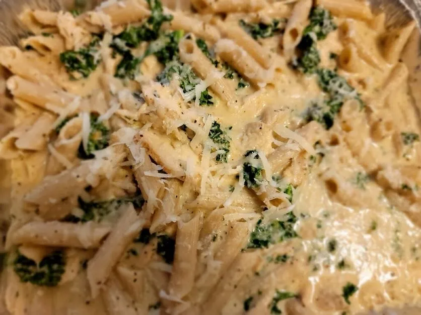 Creamy chicken and broccoli alfredo pasta